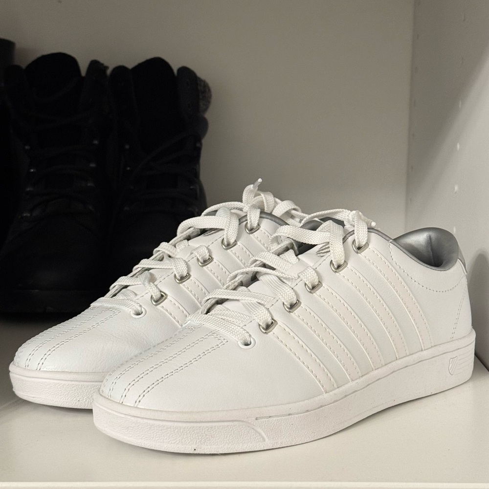 K-Swiss white with silver details memory foam size US 7 womens sneakers k swiss